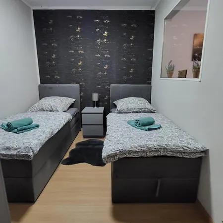 Bei Elena * Burscheid